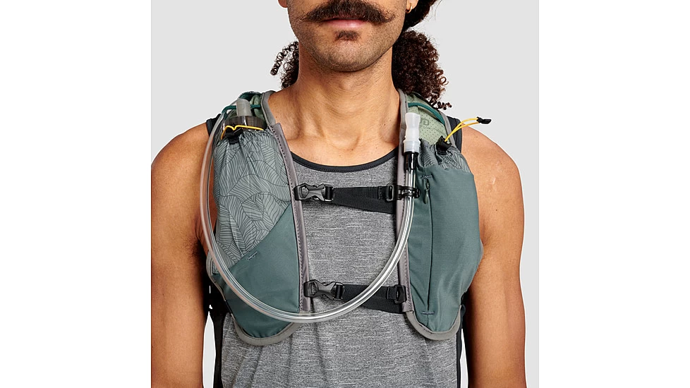 Ultimate Direction Highland Vests - Image 11